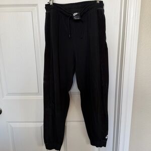Nike Joggers Medium Black Velour Drawstring Sweatpants Ribbed Side Panels